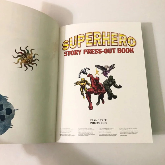 2008 Superhero  Story Press Out Book Paperback Easy To Make Press Out Models - Picture 8 of 16
